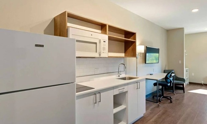 Sparks Hotel | 4 Premier Suites | Extended Stay | Sparks, Near Downtown