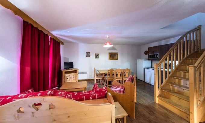 Abries Apartment | 4-room duplex apartment sleeps 10