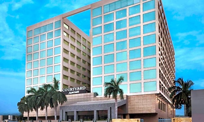 Teynampet Hotel | 4-Star Hotel ∙ Courtyard by Marriott Chennai