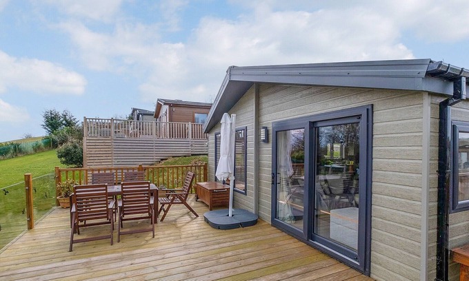 Carnforth Cabin | 4 The Lodge is an extremely spacious lodge that can comfortably accommodate up to six people.