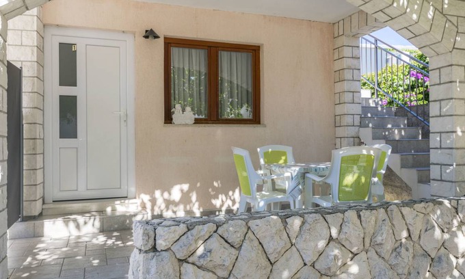 Rogoznica Apartment | 40 m² Apartment ∙ 2 bedrooms ∙ 4 guests