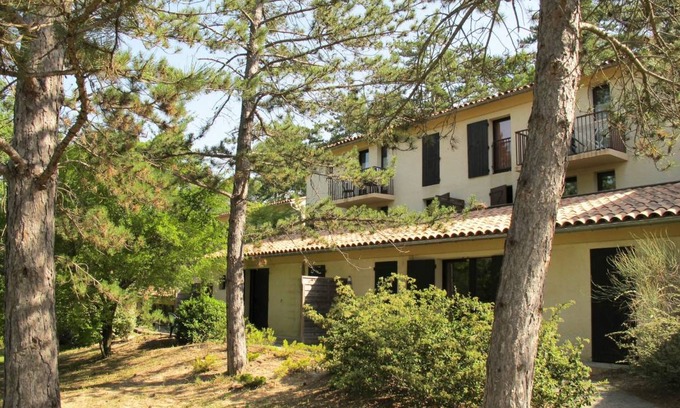 Greoux-les-Bains Apartment | 40 m² Apartment ∙ 2 bedrooms ∙ 5 guests