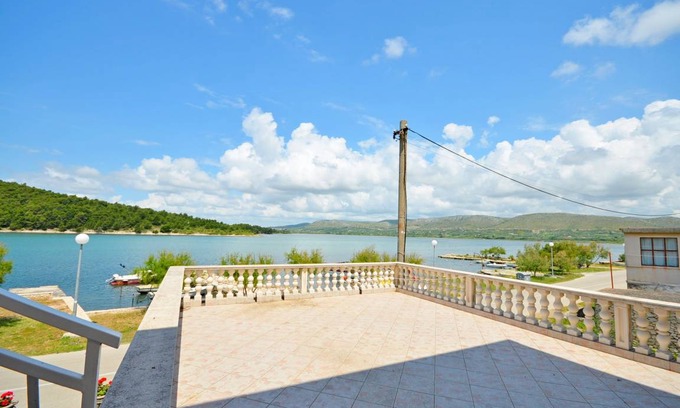 Jadrtovac Apartment | 40 m² Apartment ∙ 1 bedroom ∙ 4 guests