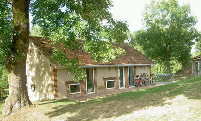 Chatel-de-Neuvre House | 40 m² House ∙ 1 bedroom ∙ 3 guests