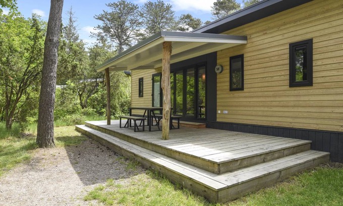 Nieuw-Milligen RV Rental | 40 m² Recreational vehicle (RV) ∙ 3 bedrooms ∙ 6 guests