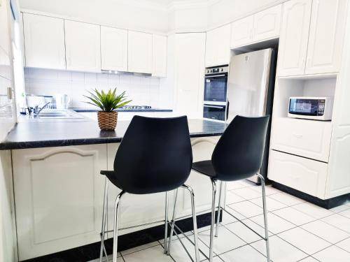 Maribyrnong House | 400 m² House ∙ 5 bedrooms ∙ 14 guests