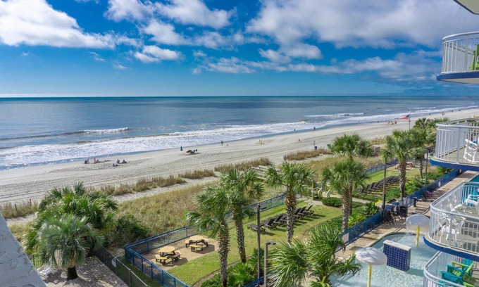 Myrtle Beach Condo | 401 Direct Oceanfront 2 bedroom/2 bath condo
