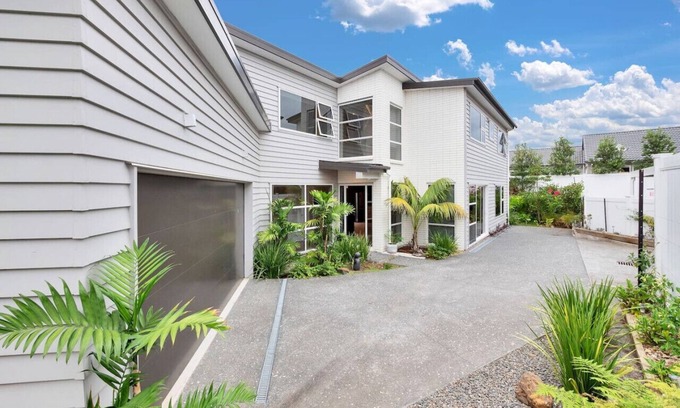 Royal Oak Apartment | 40B Buckley Road, Epsom