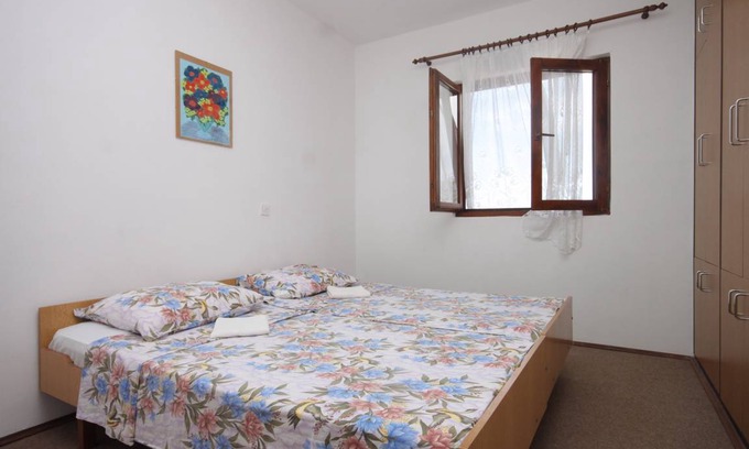 Municipality of Kali Apartment | 42 m² Apartment ∙ 2 bedrooms ∙ 5 guests