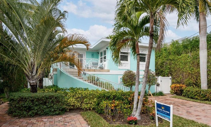 Fort Myers Beach House | 428 Palermo Circle by Coastal Vacation Properties