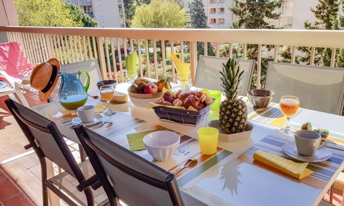 Sainte-Maxime Apartment | 43 m² Apartment ∙ 2 bedrooms ∙ 5 guests