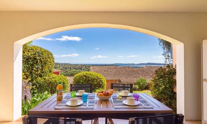 Les Restanques Apartment | 43 m² Apartment ∙ 2 bedrooms ∙ 4 guests