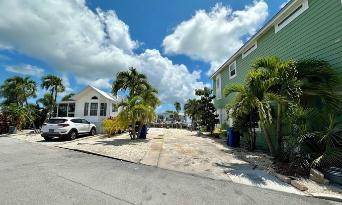 Cudjoe Key RV Rental | 430 Empty RV Lot with 35' Seawall