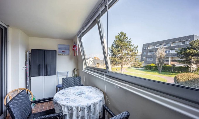 Bernieres-sur-Mer Apartment | 44 m² Apartment ∙ 2 bedrooms ∙ 4 guests