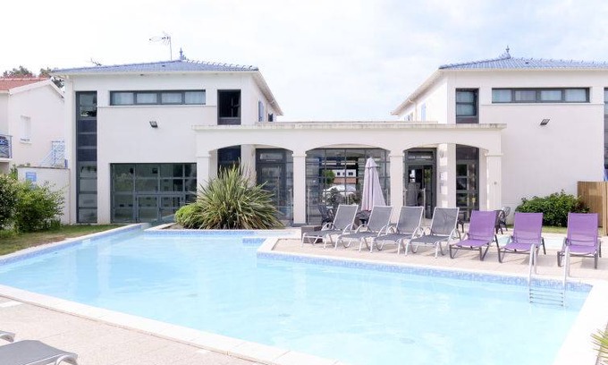 Saint-Palais-sur-Mer Resort | 44 m² Resort ∙ 2 bedrooms ∙ 6 guests