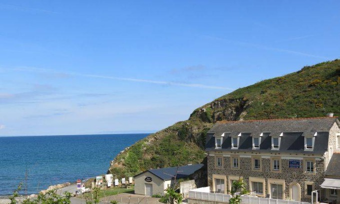 Planguenoual Apartment | 45 m² Apartment ∙ 1 bedroom ∙ 4 guests