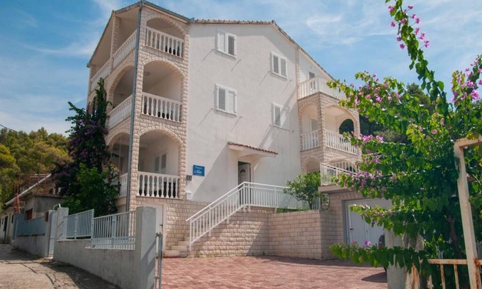 Municipality of Trogir Apartment | 45 m² Apartment ∙ 1 bedroom ∙ 4 guests