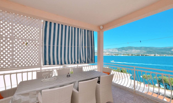 Arbanija Apartment | 45 m² Apartment ∙ 2 bedrooms ∙ 4 guests