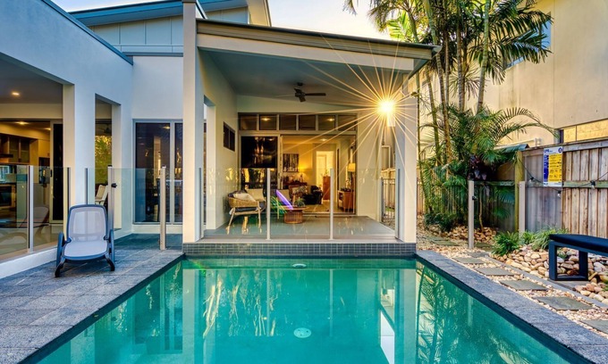 Mount Coolum House | 48 Boardrider Crescent, Mount Coolum