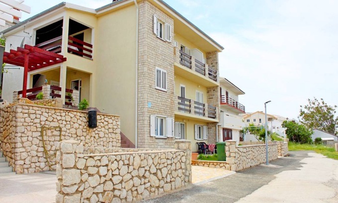 Pag Apartment | 48 m² Apartment ∙ 2 bedrooms ∙ 5 guests