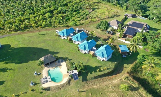 Taravao Cabin | 49 m² Lodge ∙ 5 guests