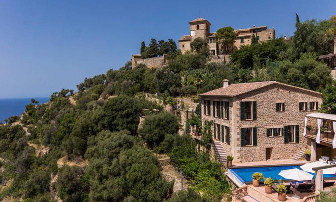 Deia Villa | 490 m² Villa ∙ 4 bedrooms ∙ 8 guests