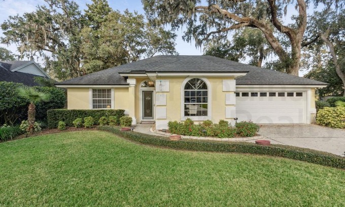Amelia City House | 4937 Windward Place home