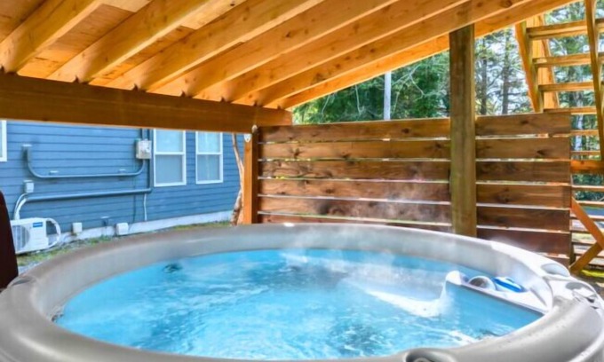 Rockaway Beach House | 4BR beach retreat with hot tub, fire pit, BBQ, and pet-friendly vibes—walk to sand & shops!