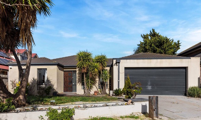 Seabrook House | 4BR family house Seabrook