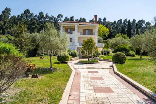 Kriopigi Villa | 4BR Sea View Villa in Halkidiki