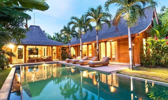 Kerobokan Villa | 4BR VILLA PERFECT ESCAPE FOR BALI HOLIDAY