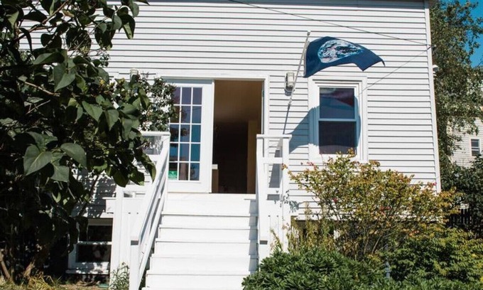 Munjoy Hill Cottage | 4br2ba House parking A Peaceful Oasis on Munjoy Hill