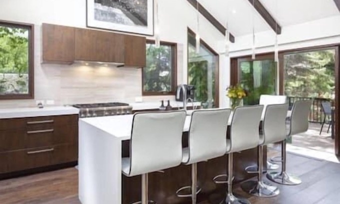 Aspen House | 5/5.5 BEDROOM-ASPEN CORE RESIDENCE-NEWLY FURNISHED