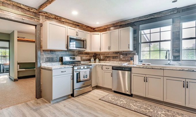Deford Cottage | 5-acre Kingston Getaway: Pond, Peacocks & Fire Pit