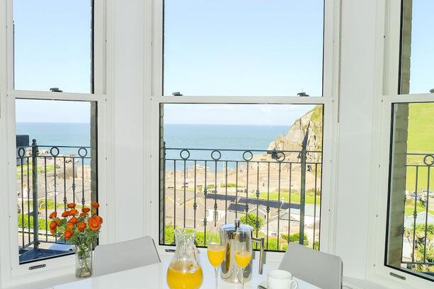 Hele Cottage | 5 Arlington Villas