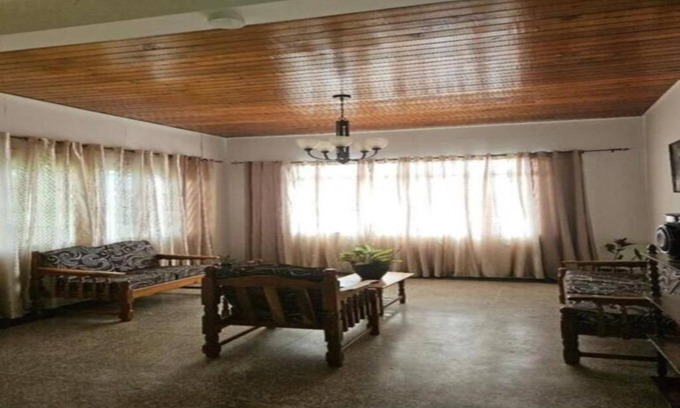 Woodbrook House | 5-bedroom, 2 baths house with WiFi, AC in Woodbrook. Near many mas camps.