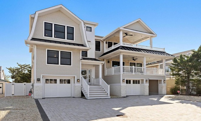 Ship Bottom House | 5 bedroom accommodation in Ship Bottom