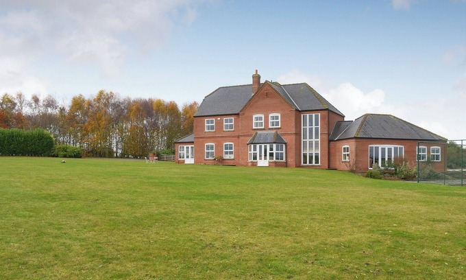 Potterhanworth Cottage | 5 bedroom accommodation in Potterhanworth, near Lincoln