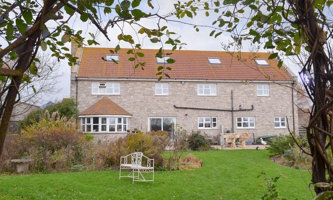 Wyke Regis House | 5 bedroom accommodation in Wyke Regis, near Weymouth