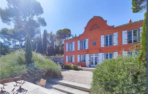 Ouveillan House | 5 Bedroom Beautiful Home In Ouveillan