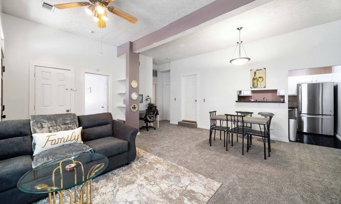 Short North Apartment | 5-bedroom Duplec in Collins, amazing Columbus