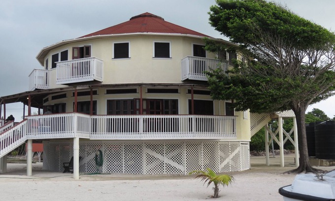 Turneffe Islands House | 5 Bedroom House On Private Beach With Fabulous Fishing And Diving