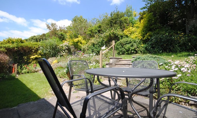 West Lulworth House | 5 bedroom House in Lulworth Cove - DC032