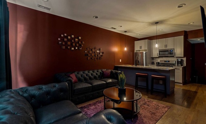 North Philadelphia West House | 5 Bedroom | Luxurious | Movie theater