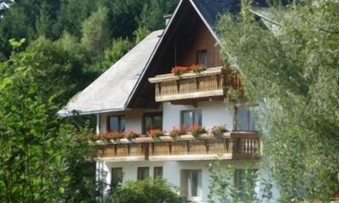 Triberg im Schwarzwald Apartment | 5. Ferienwohnung "Karlstein", 2 Schlafzimmer für max. 4 Personen