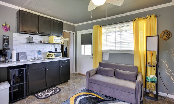 Glenwood Cottage | 5 Mi to Mt Vernon Shops: Peaceful Cottage!