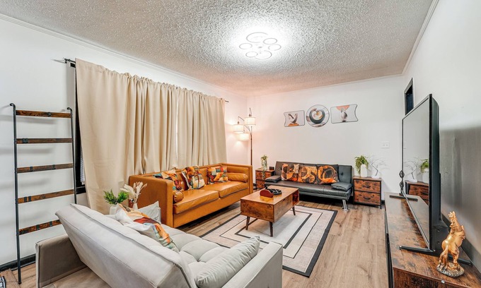 Marietta House | 5 Mi to Town: Pet-Friendly Retreat in Marietta!