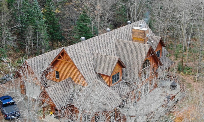 Lac-Superieur Cabin | 5 min to Tremblant Park and ski Resort. Ideal Retreat for Summer or Winter fun