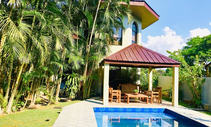 Metro Luzon Urban Beltway Villa | 5 min walk from the beach- Beautiful Villa with private pool