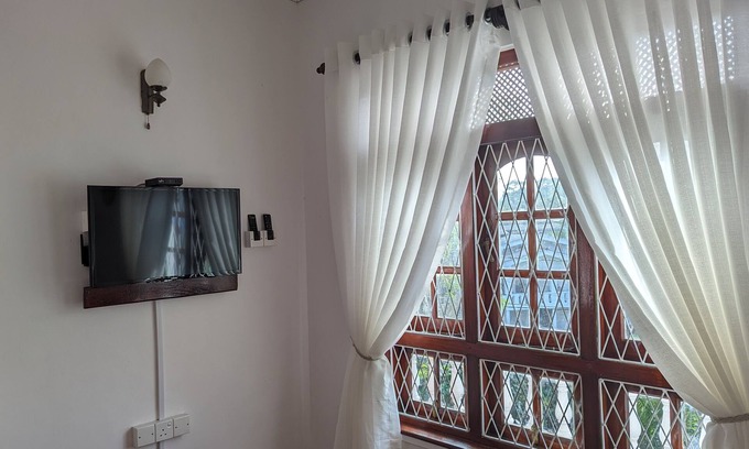 Weligama Apartment | 5 mins to beach. Affordable and comfortable stay !